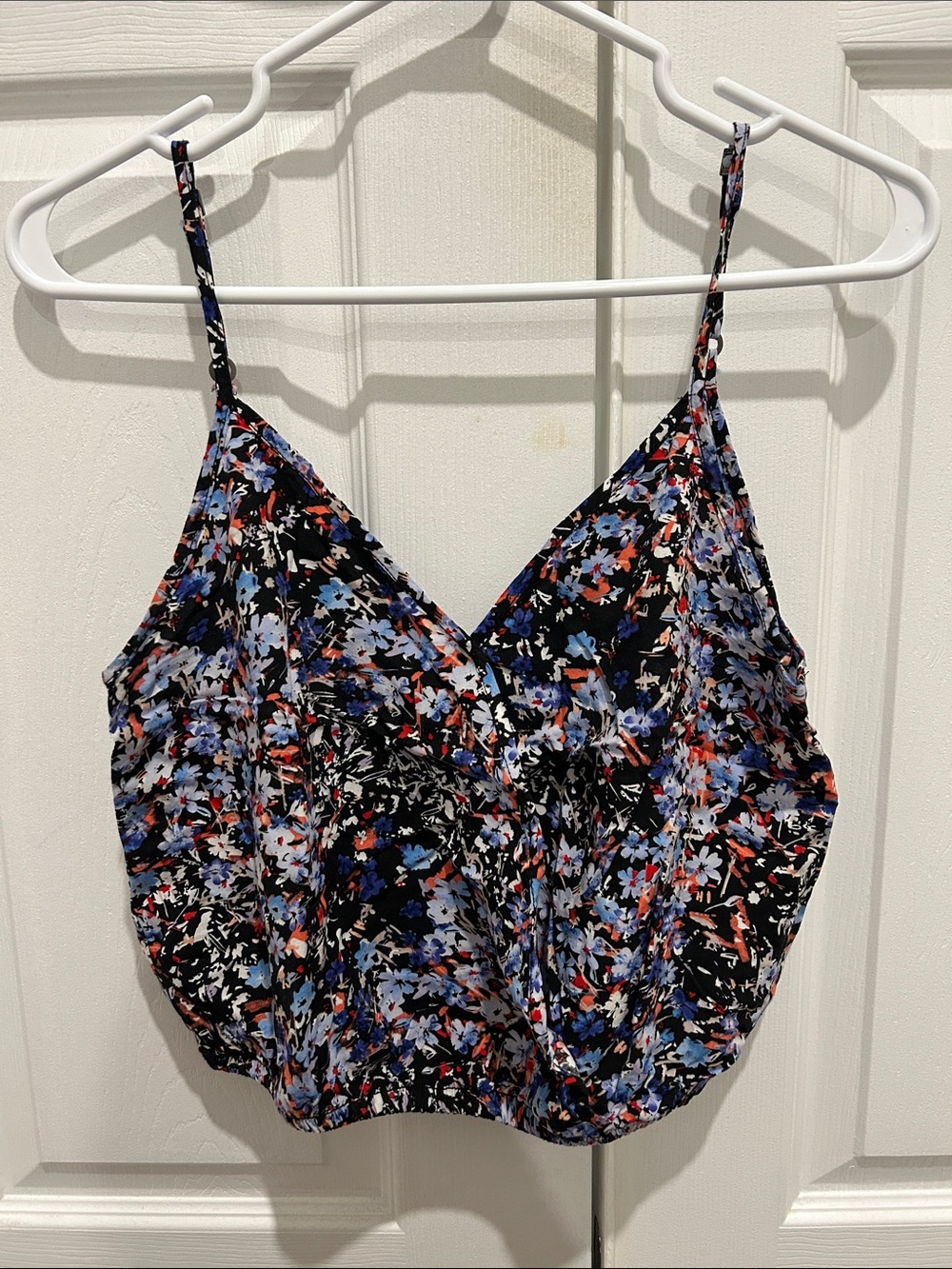 Floral V-Neck Crossover Camisole Tank Top - Black Multi